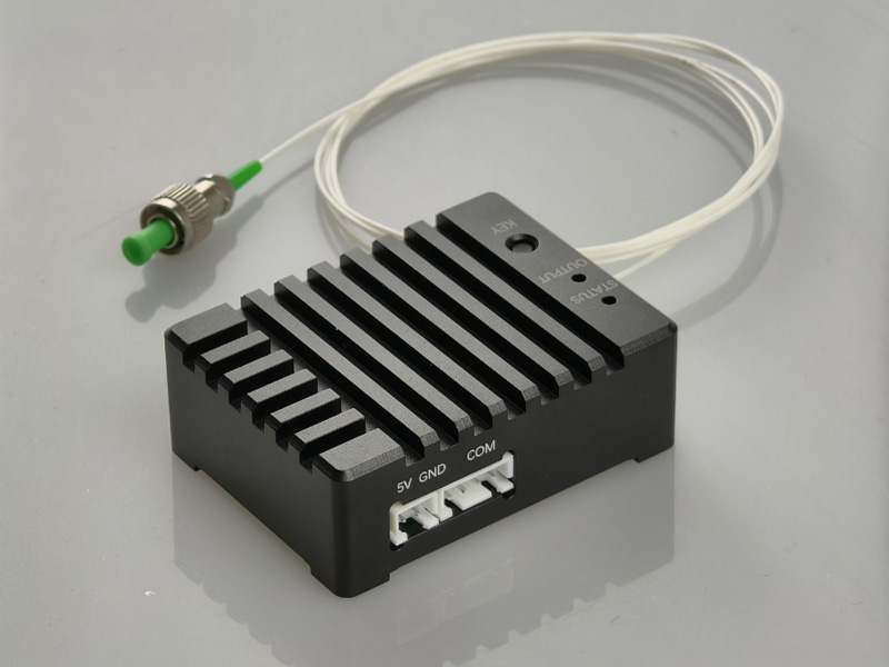 1060nm SLD 激光器模块 光谱宽度40nm...