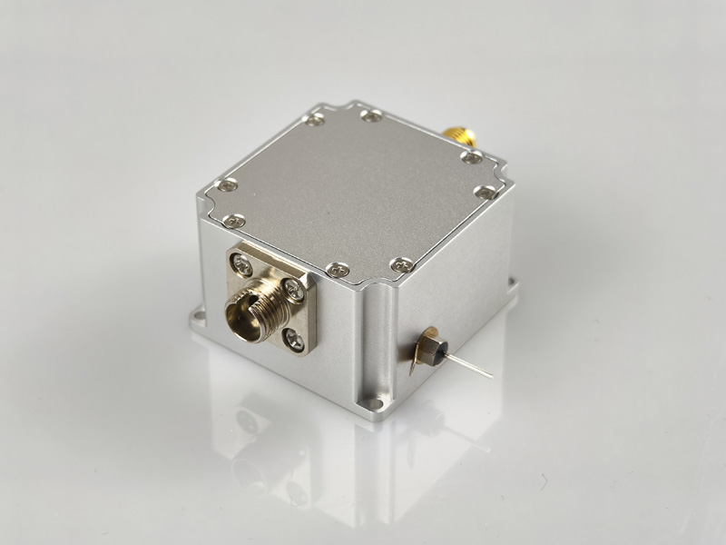 PD11 系列光电探测器是一款AC耦合的光...